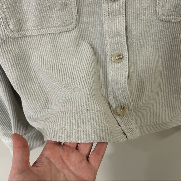 Altar'd State Light Gray Corduroy Button Down Shacket Jacket Oversized Medium - Picture 3 of 7